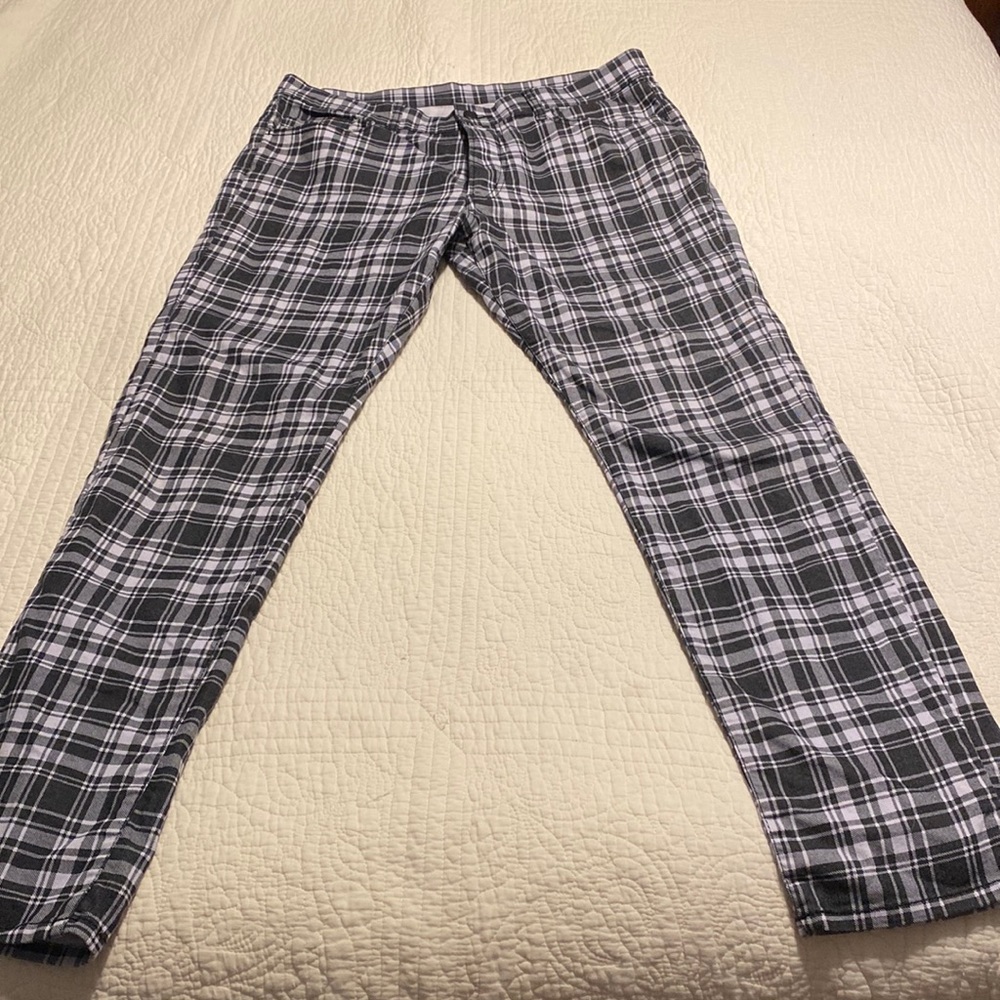 Mens large black and white checkered pants Uniqlo
